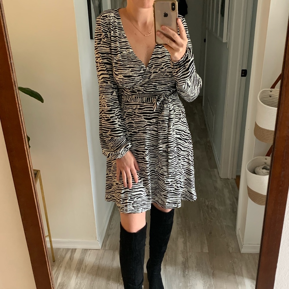 🌟NWT🌟 H&M Wrap Dress